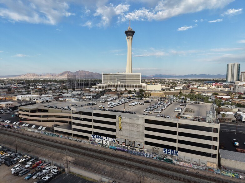 More Photos Of 1900 Industrial Rd, Las Vegas Parking Garage For Lease
