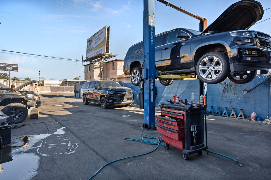 More Photos Of 3846 W Imperial Hwy, Inglewood Industrial For Sale