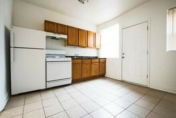 More Photos Of 8000-8012 S Maryland Ave, Chicago Apartments For Sale