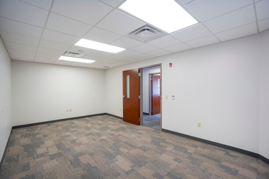 More Photos Of 100-256 Match Factory Pl, Bellefonte Medical For Lease