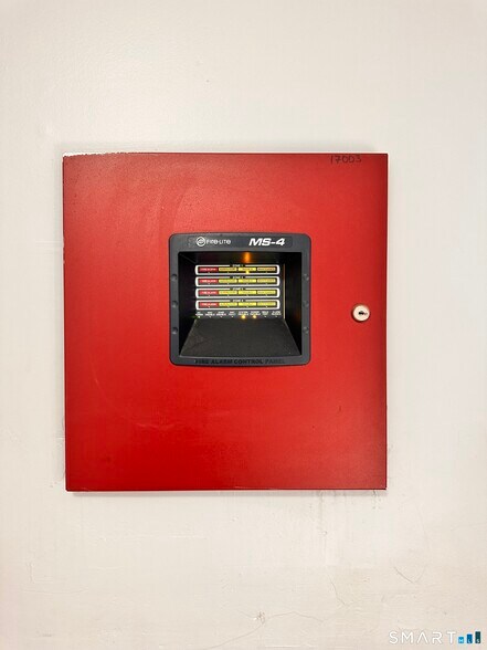 More Photos Of 16-20 Henry St, Hartford Apartments For Sale