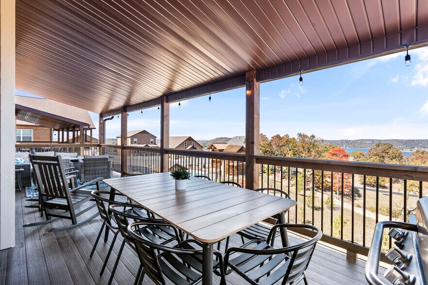 More Photos Of 129 Pioneer Peak, Kimberling City Specialty For Sale