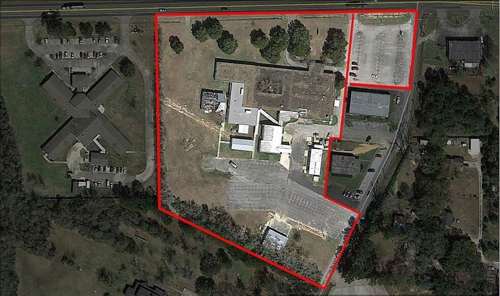 More Photos Of 603 Highway 418 W, Silsbee Hospital For Lease