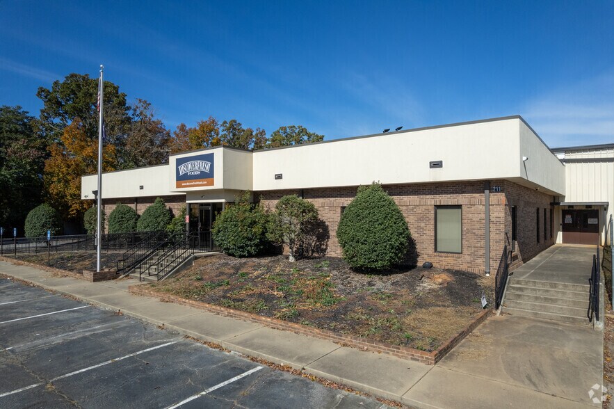 More Photos Of 211 Pine Rd, Easley Warehouse For Sale