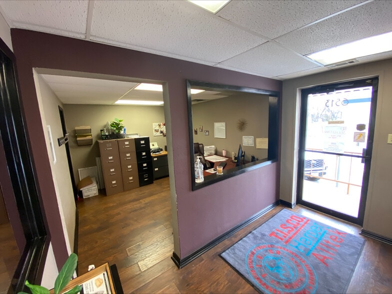 More Photos Of 6513 Midway Rd, Haltom City Warehouse For Sale