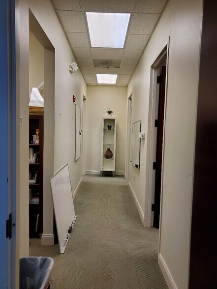 More Photos Of 2461 W SR 426, Oviedo Loft Creative Space For Lease