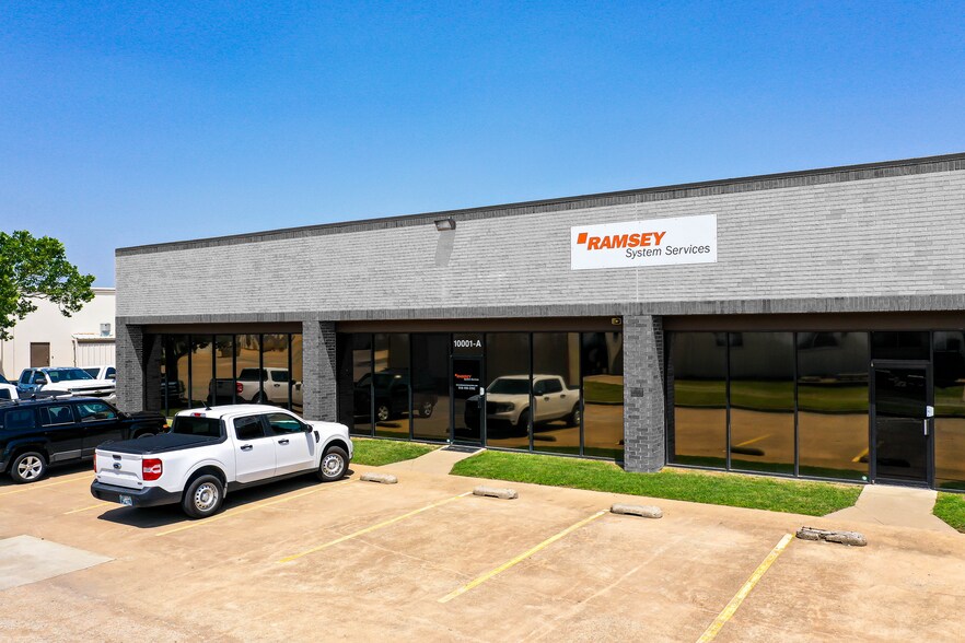 Primary Photo Of 4305 S Mingo Rd, Tulsa Unknown For Lease