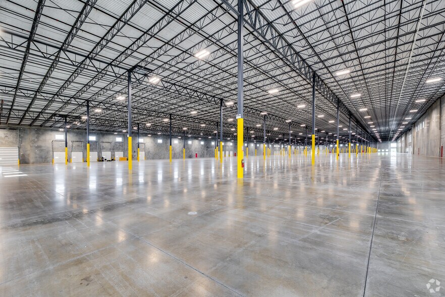 More Photos Of E 76th St N & Whirlpool Dr, Tulsa Unknown For Lease