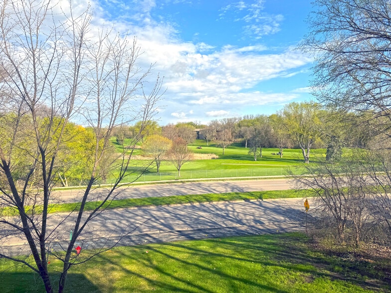 More Photos Of 7525 Mitchell Rd, Eden Prairie Loft Creative Space For Sale