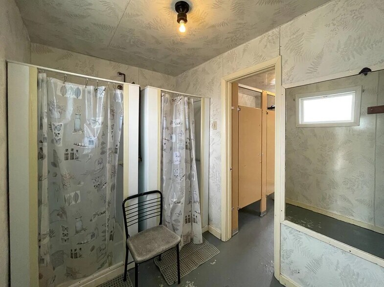 More Photos Of 719 Maryland St, Conrad Trailer Camper Park For Sale