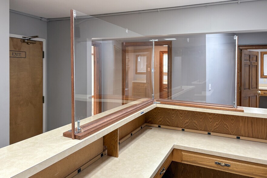 More Photos Of 175 Main St S, Woodbury Medical For Sale