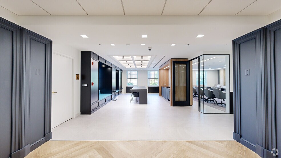 More Photos Of 510-526 King St, Alexandria Office For Lease