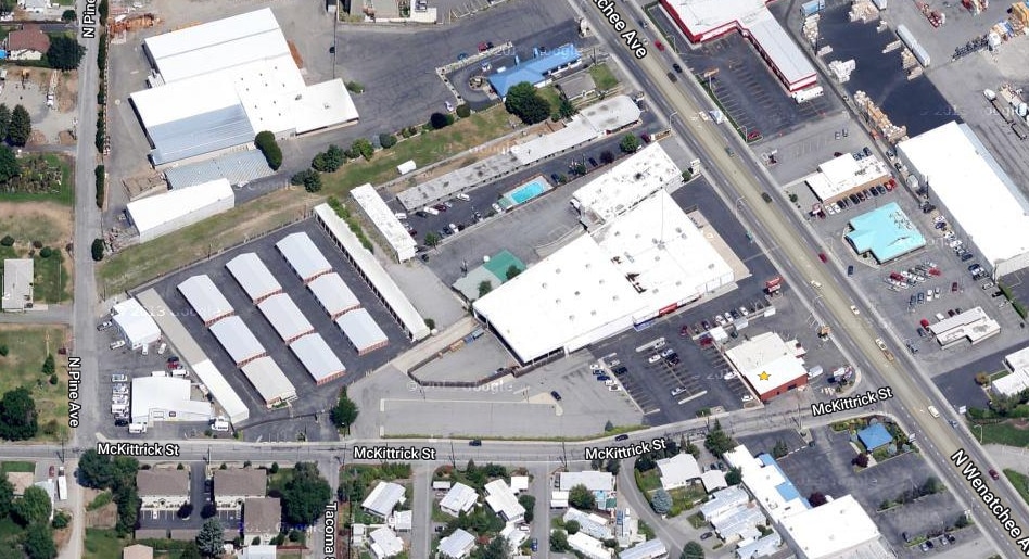 Primary Photo Of 1604 N Wenatchee Ave, Wenatchee General Retail For Sale