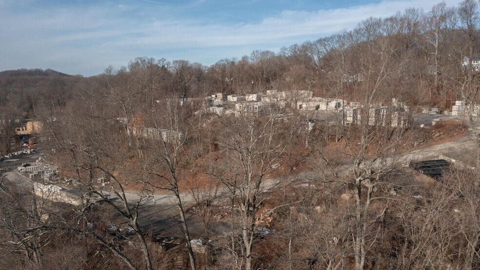 More Photos Of 41 Padanaram Rd, Danbury Manufacturing For Sale