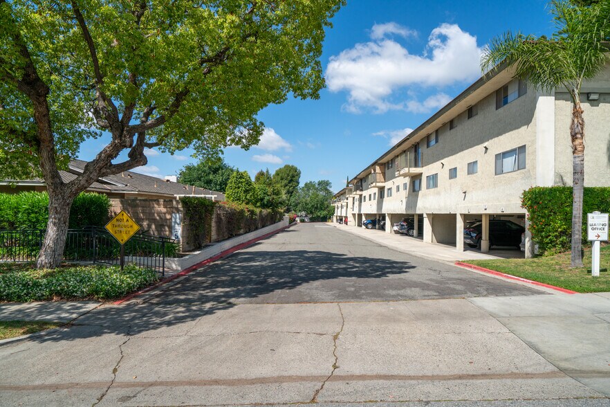 More Photos Of 861 S Glencliff St, La Habra Apartments For Sale