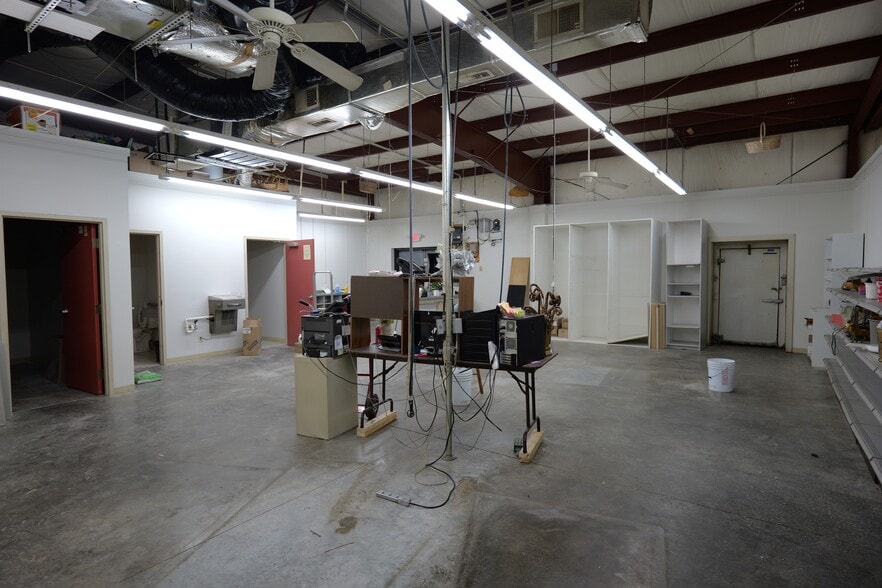 More Photos Of 3601 Airport Blvd NW, Wilson Freestanding For Lease