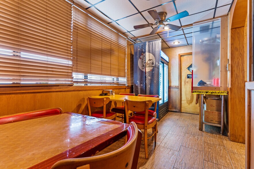 More Photos Of 509 US Highway 271 N, Gilmer Flex For Sale