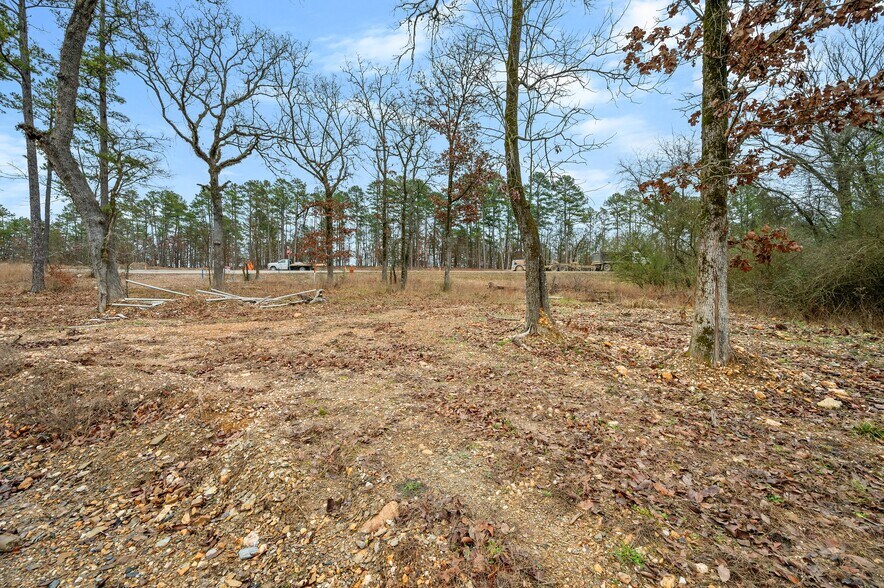 More Photos Of 21 Pinyon Rd, Broken Bow Specialty For Sale