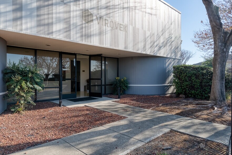 More Photos Of 22421-22429 Hesperian Blvd, Hayward Research And Development For Sale