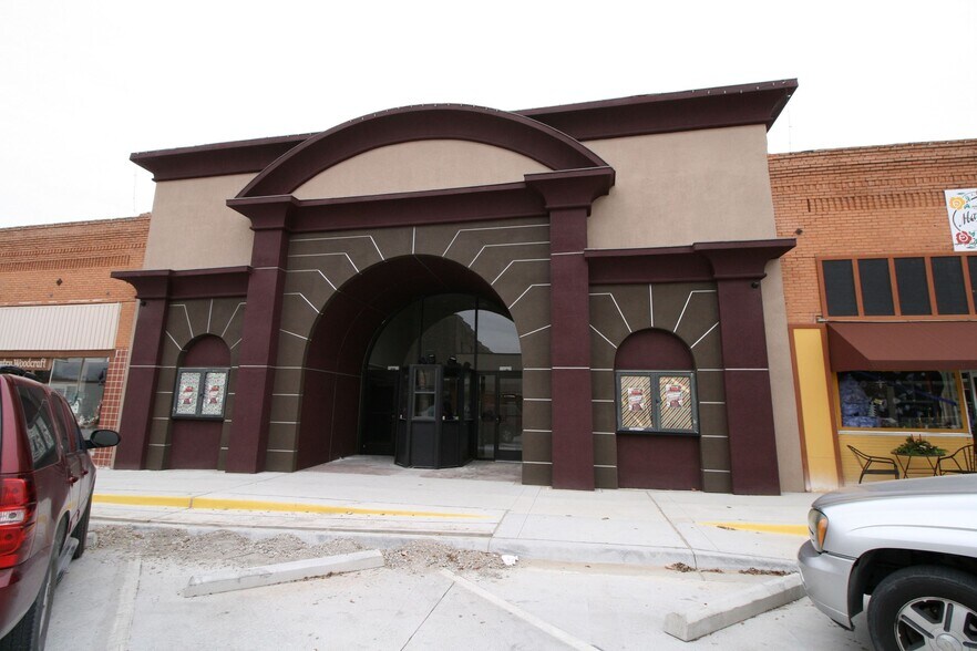 Primary Photo Of 1009 Halsell St, Bridgeport Theater Concert Hall For Sale