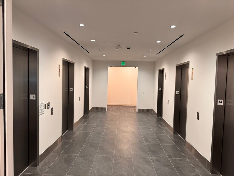 More Photos Of 601 N Mesa St, El Paso Office For Lease