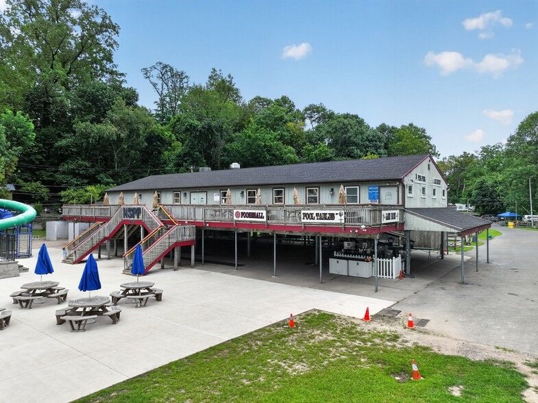 More Photos Of 13 Beaver St, Hulmeville Swimming Pool For Sale