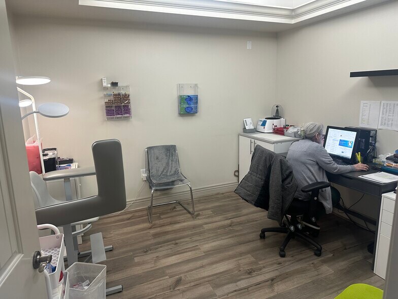 More Photos Of 11576 S State St, Draper Medical For Lease