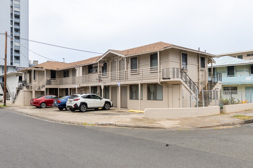 More Photos Of 2128 Date St, Honolulu Apartments For Sale