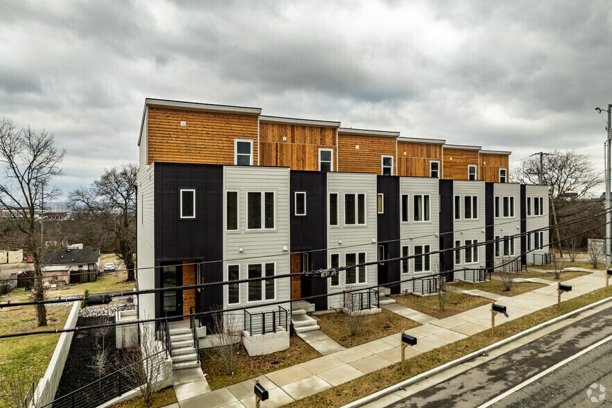 More Photos Of , Nashville Multifamily For Sale