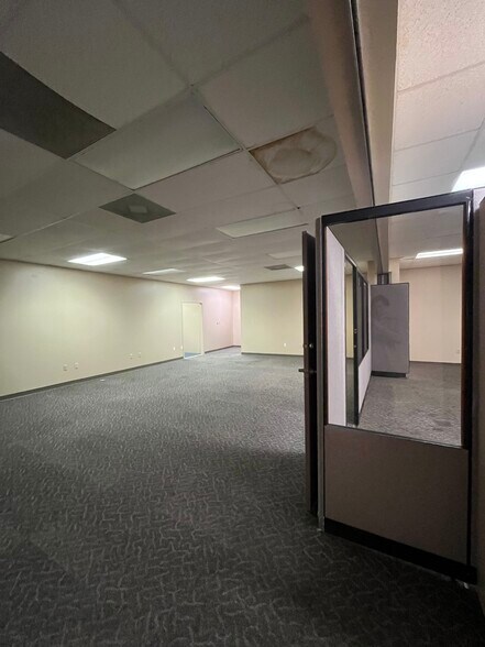 More Photos Of 6042-6066 Channingway Blvd, Columbus Unknown For Lease