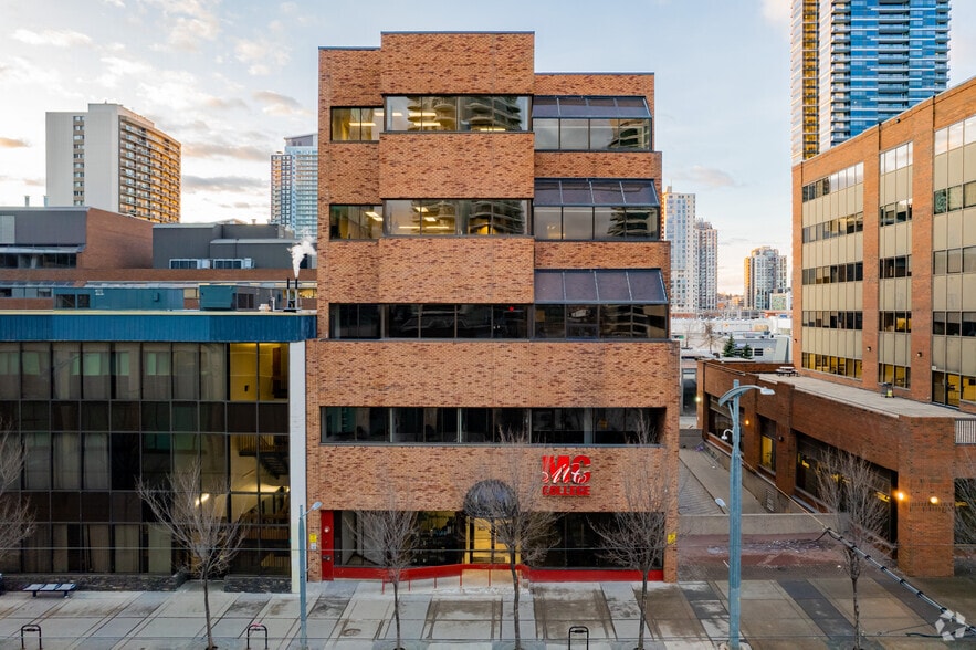 More Photos Of 1023 7th Ave SW, Calgary Schools For Lease