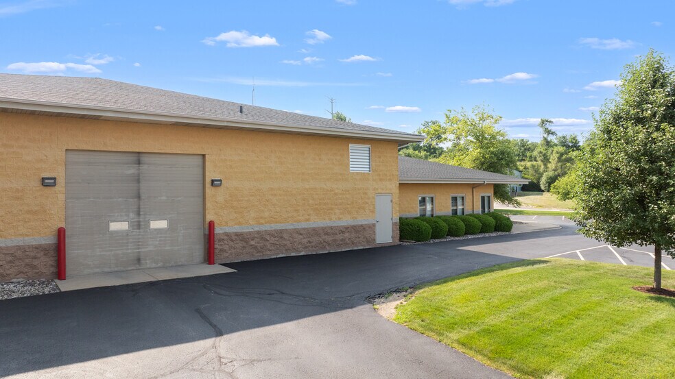 More Photos Of 5112 Forest Hills Ct, Loves Park Industrial For Sale