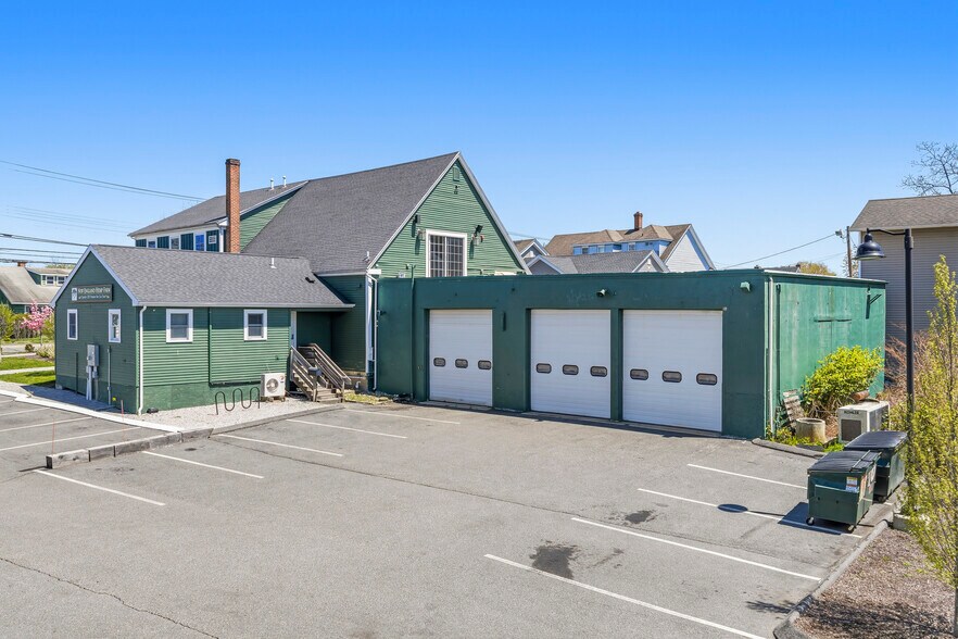 More Photos Of 13 Fort Hill Rd, Groton Storefront Retail Residential For Sale