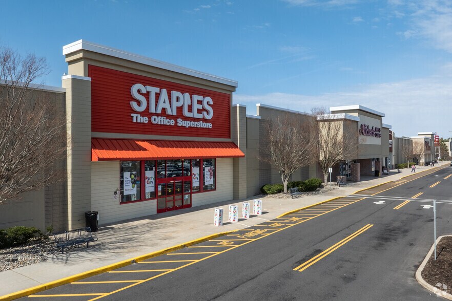 More Photos Of 601 Washington Ave, Manahawkin Unknown For Lease