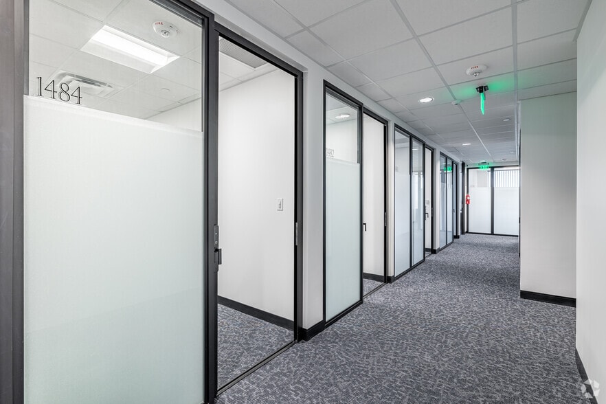 More Photos Of 7550 W Interstate 10, San Antonio Office For Lease