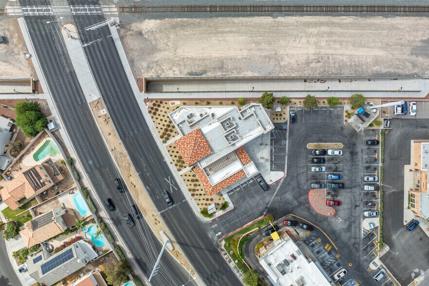 More Photos Of 2213 N Green Valley Pky, Henderson Unknown For Lease