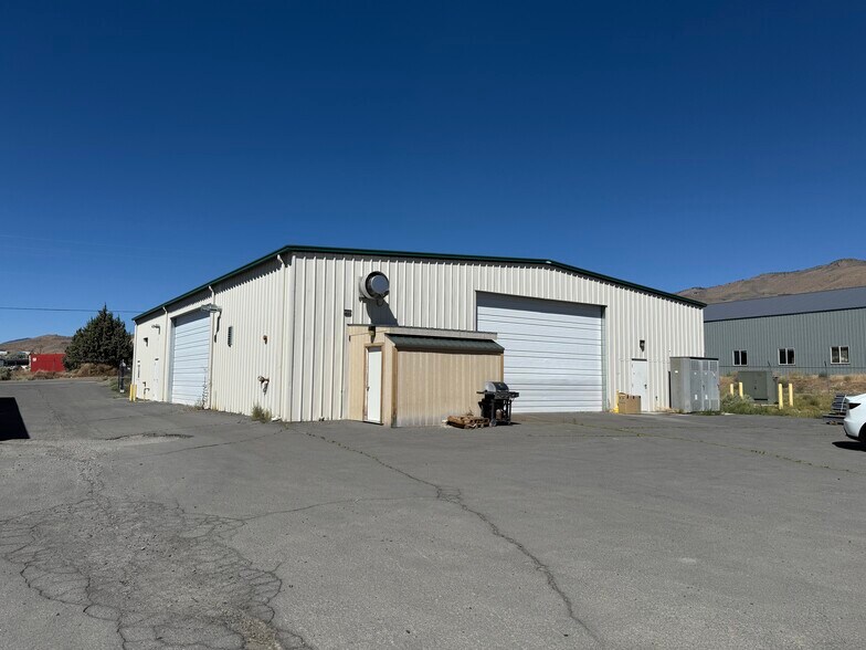 More Photos Of 92 Industrial Pky, Mound House Warehouse For Sale