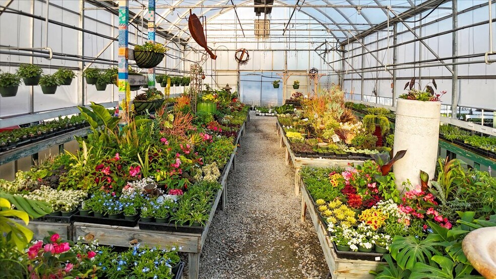 More Photos Of 1356 Coopers Cove Rd, Hardy Specialty For Sale