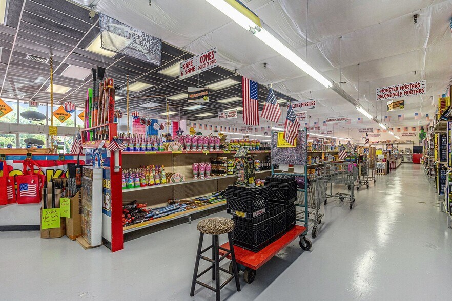 More Photos Of 625 Ocoee St, Copperhill Freestanding For Sale