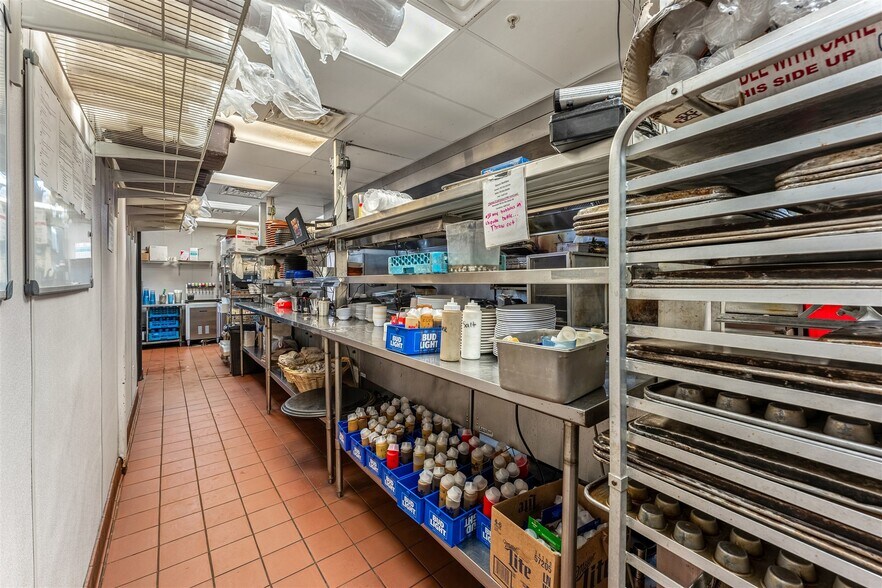 More Photos Of 5490 Stadium Pky, Melbourne Restaurant For Sale