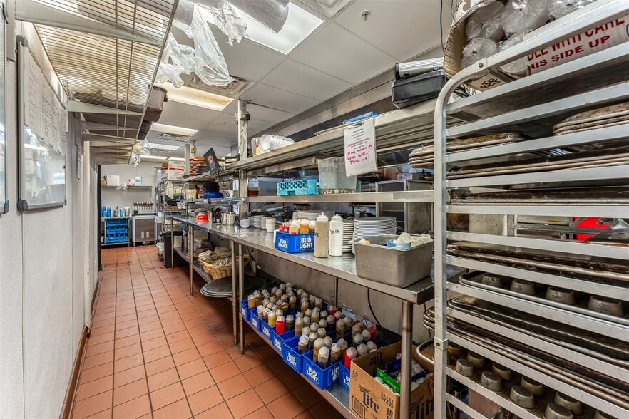 More Photos Of 5490 Stadium Pky, Melbourne Restaurant For Sale