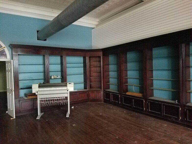 More Photos Of 1212 Broad St, Augusta Storefront Retail Residential For Sale