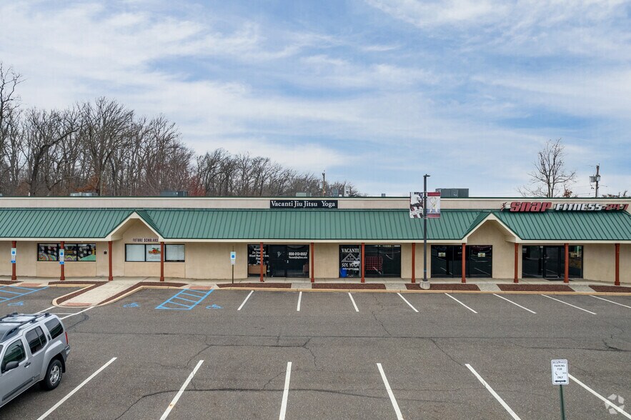 More Photos Of 1351 Route 38, Hainesport Unknown For Lease