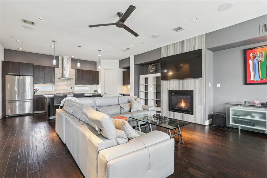 More Photos Of 3912 Ennis St, Houston Specialty For Sale