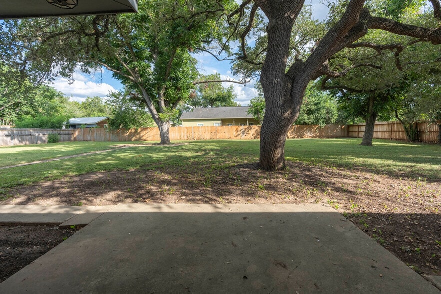 More Photos Of 310 Pfeil Rd, Cibolo Medical For Lease