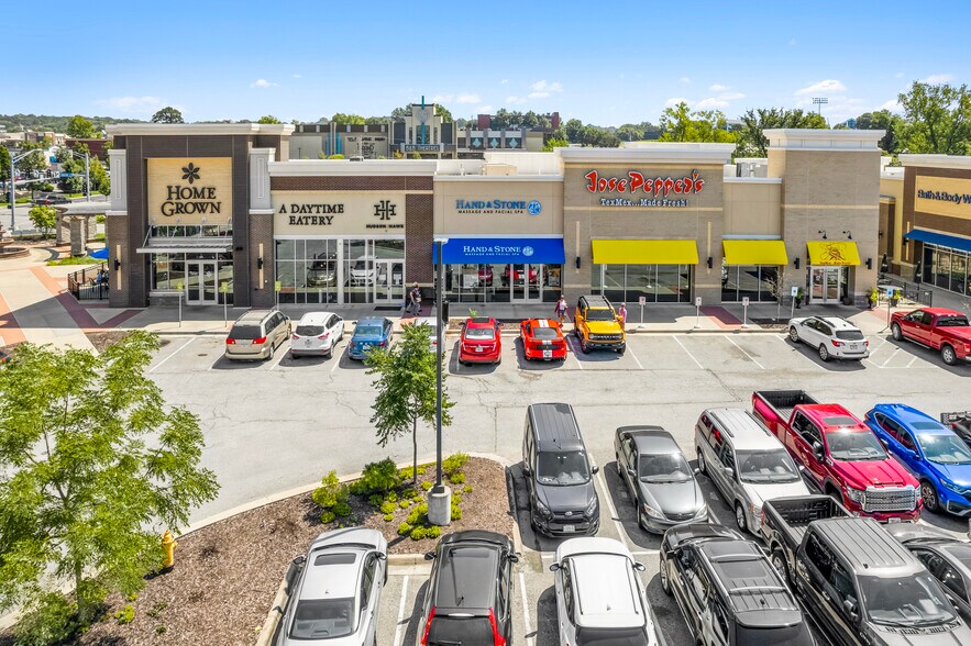 More Photos Of 201-217 S Stewart Rd, Liberty Storefront For Sale