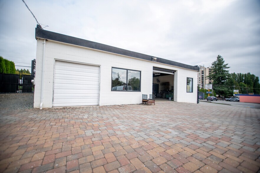 More Photos Of 33470 S Fraser Way, Abbotsford Freestanding For Lease