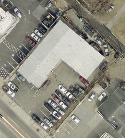 More Photos Of 606 N Main St, Blacksburg General Retail For Lease