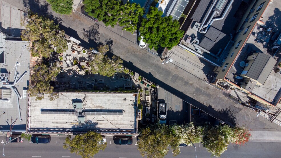 More Photos Of 8435 Melrose Ave, West Hollywood Storefront For Sale