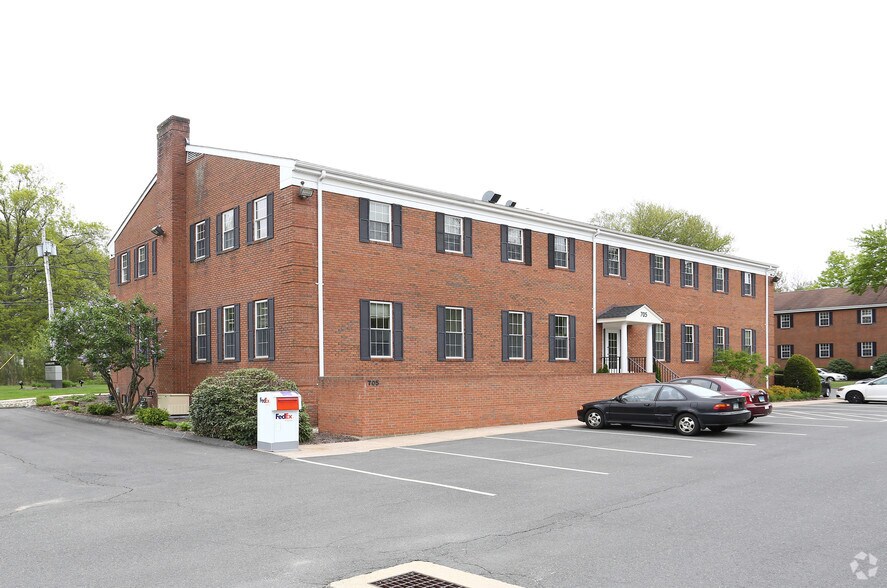 More Photos Of , Bloomfield Office For Sale